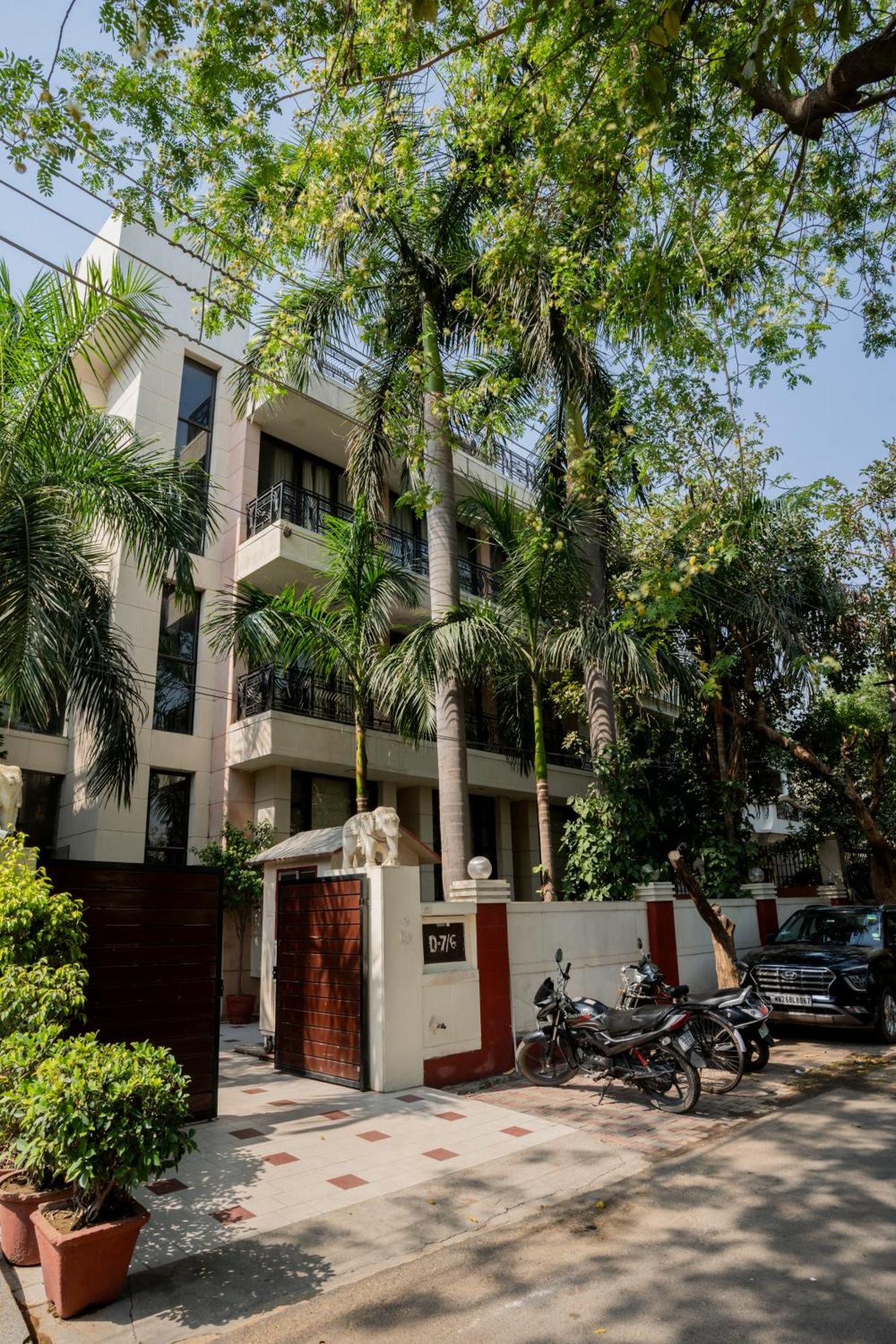 Ahuja Residency Parklane Ξενοδοχείο Γκουργκάον Εξωτερικό φωτογραφία