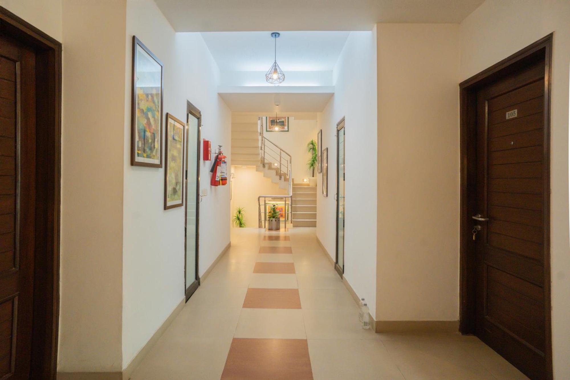 Ahuja Residency Parklane Ξενοδοχείο Γκουργκάον Εξωτερικό φωτογραφία