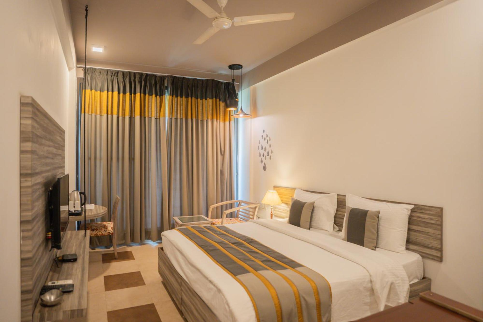Ahuja Residency Parklane Ξενοδοχείο Γκουργκάον Εξωτερικό φωτογραφία
